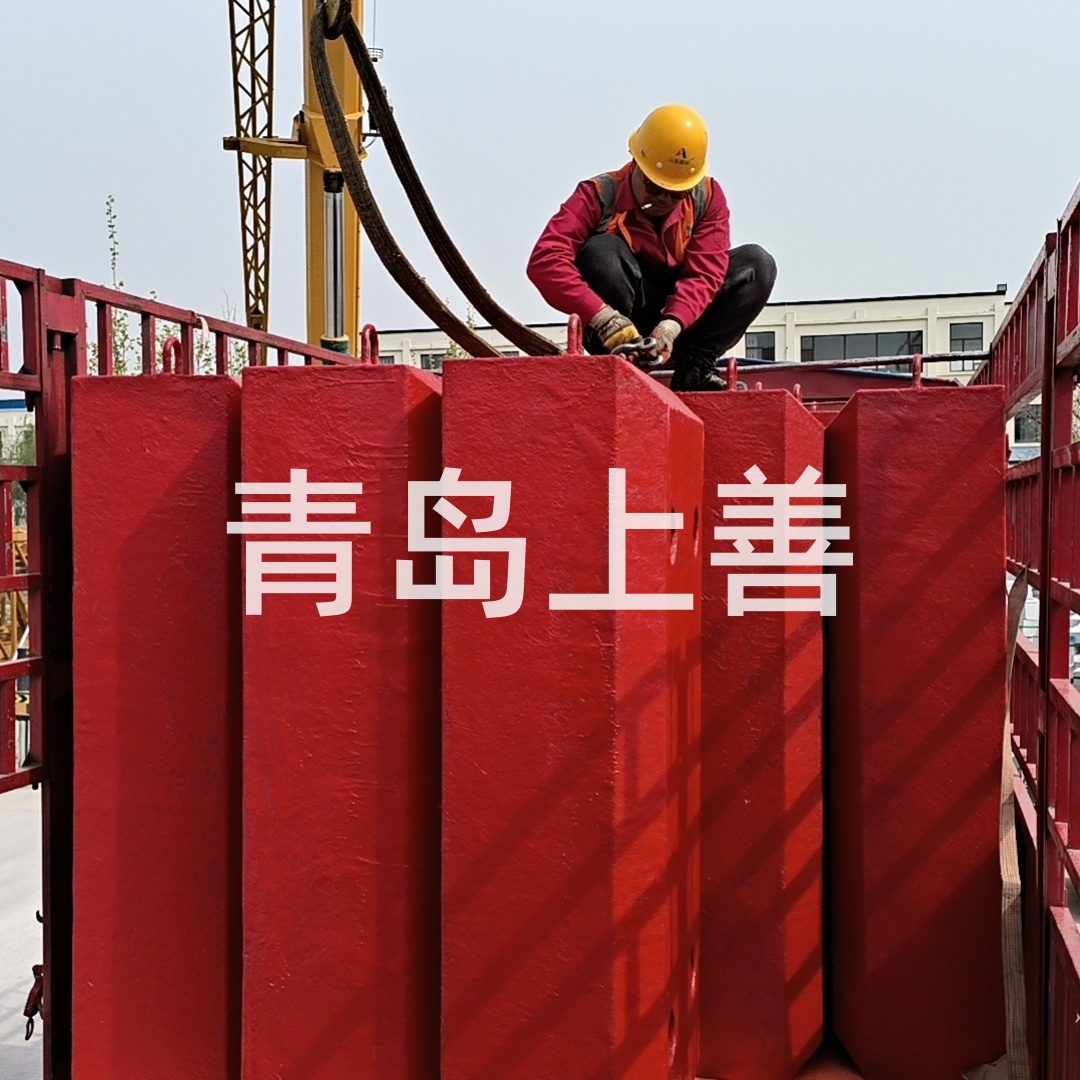 钢覆复合材料防撞设施：给桥墩穿上防撞铠甲，抵御船舶撞击